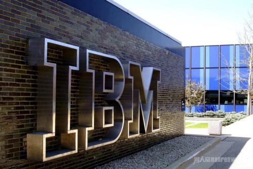 IBM股价开盘后上涨近1.6%